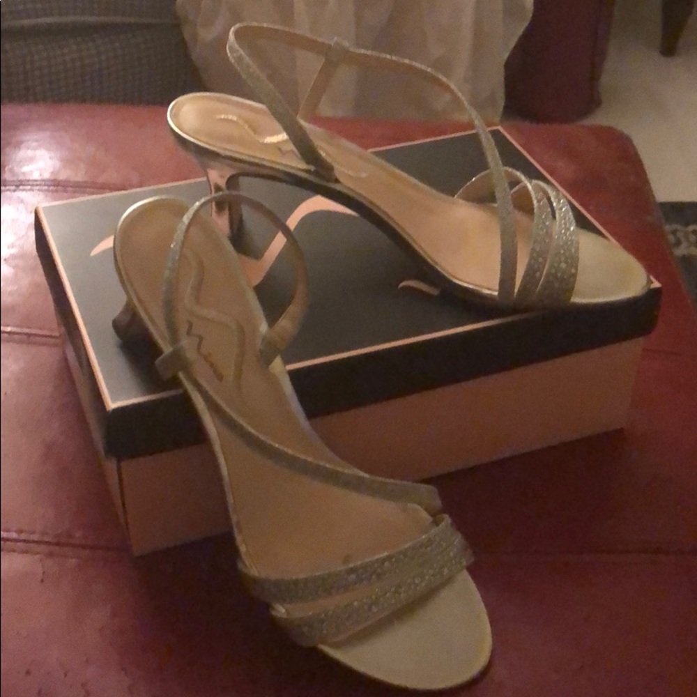 Silver metallic Nina sandals